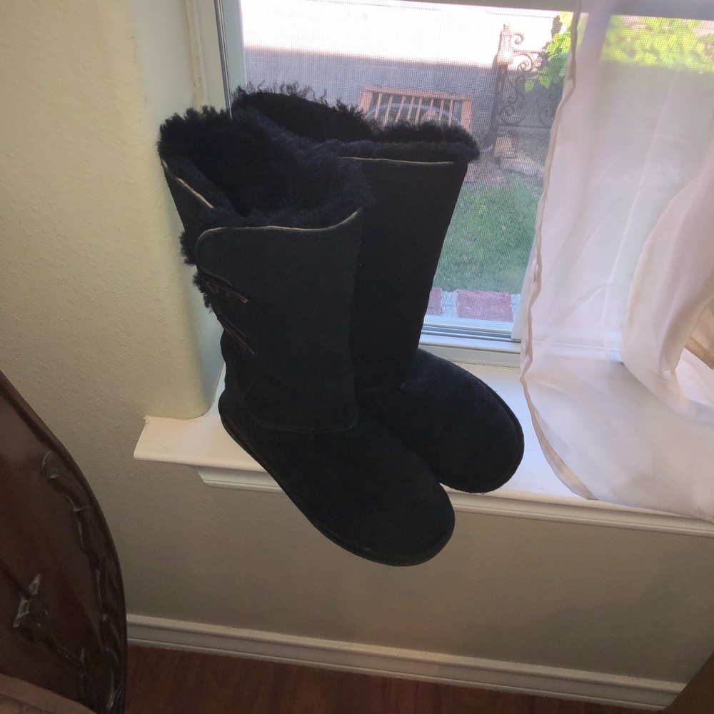 Bear Paw Boots View 3